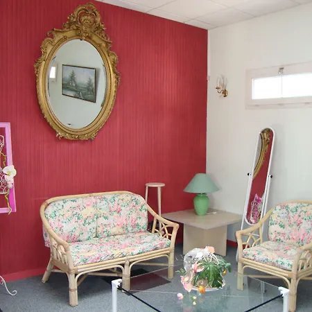 贝红杰酒店 酒店 Pérouges